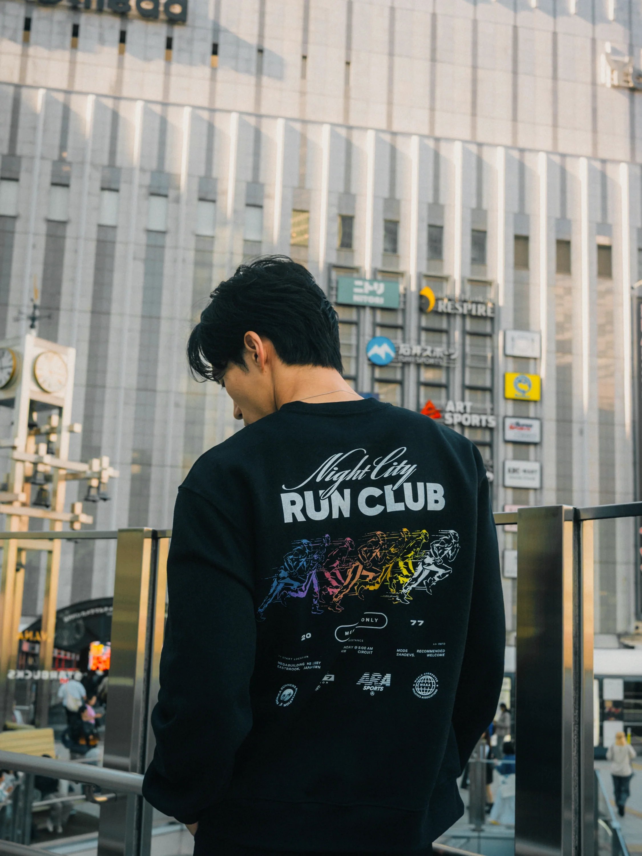 Run Club Box Crewneck - Black