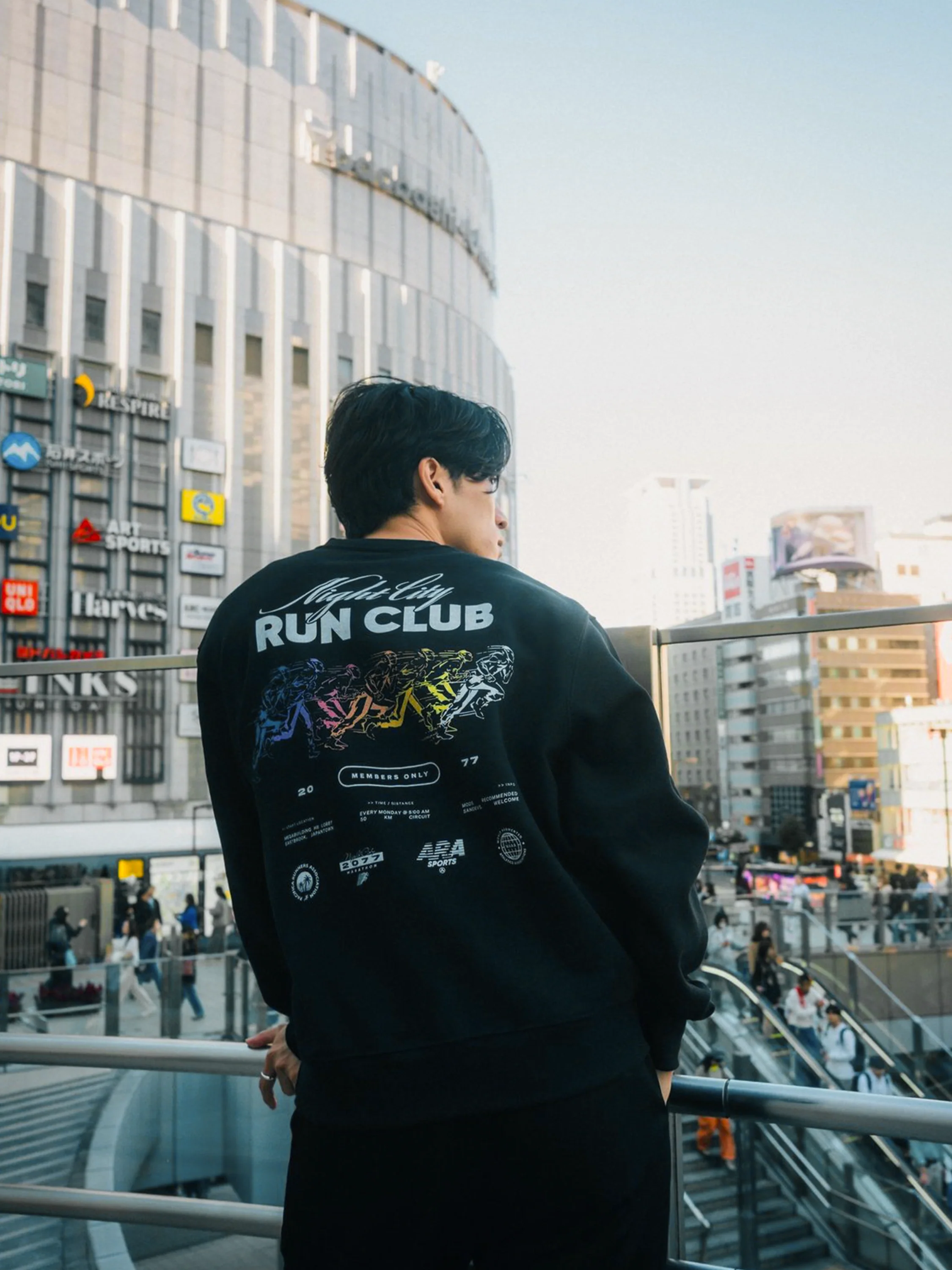 Run Club Box Crewneck - Black 5 Run Club Box Crewneck - Black